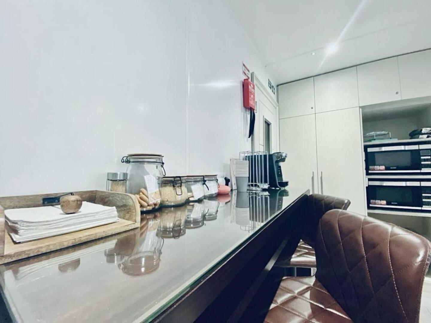 Apt 09 Stylish Studio Steps From Sea & Promenade Hove Esterno foto